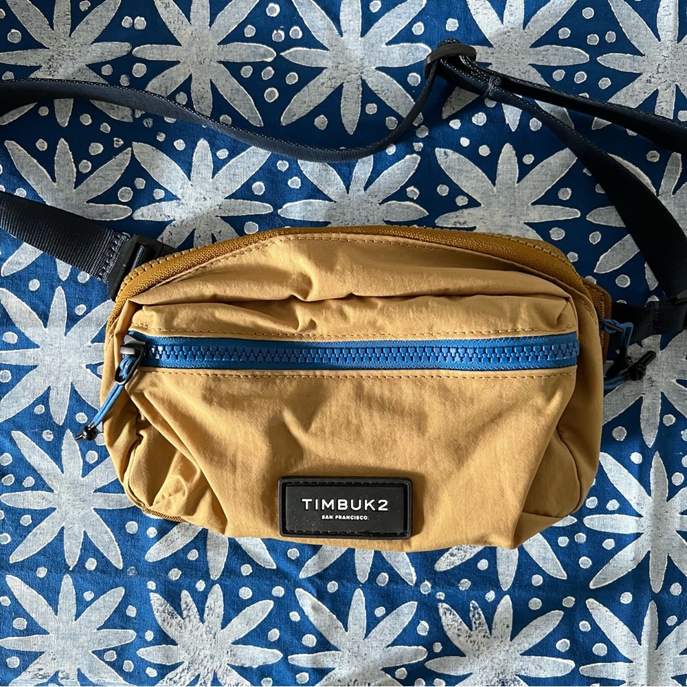 Timbuk2 Rascal Belt Bag / Hip Pack / Sling / Crossbody - Tan Blue